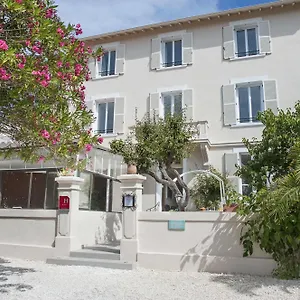 hotel-la-bienvenue.fr-provencehotel.com/